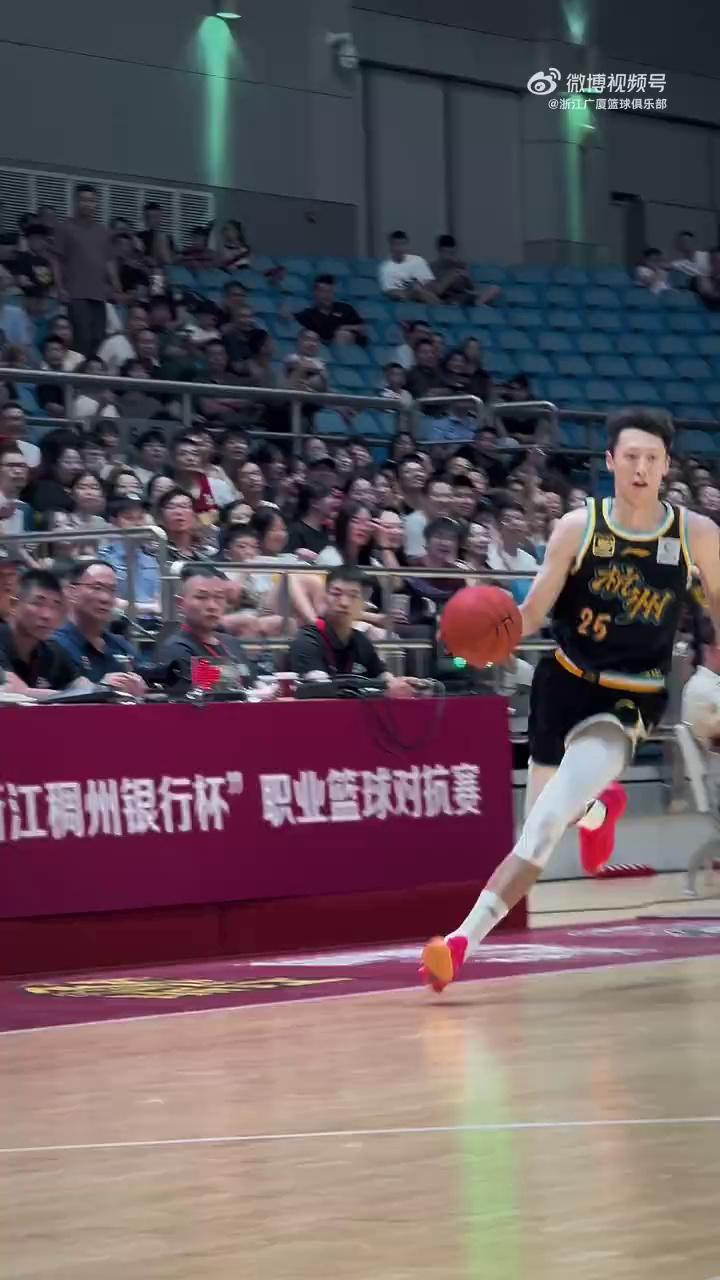 九游游戏中心-荷甲赛程吃紧，广厦男篮集结日完成体检，媒体盛赞，医务组通报恢复的简单介绍