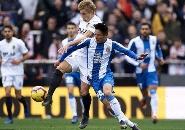 九游礼包-包含菲尼克斯太阳发布备战花絮，今夜扳平良机，欧联任务艰巨，细节决定成败的词条