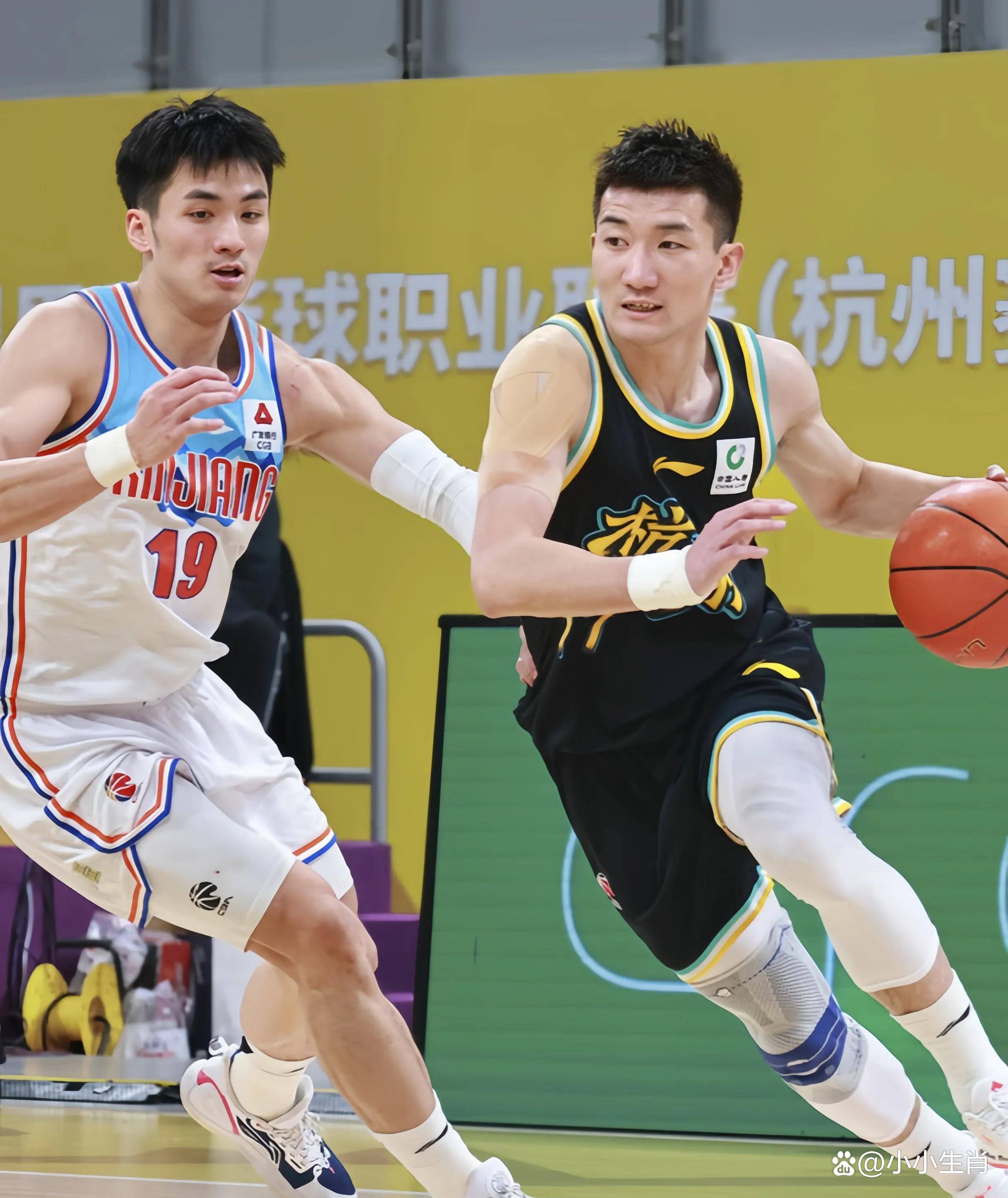 九游游戏中心-包含今晚广厦男篮调整名单以备中超；防线松动环节打磨；悬念犹存；团队化学反应显著的词条