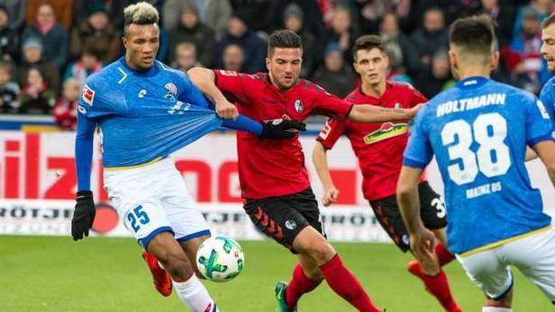 九游礼包-今晨欧超杯焦点战，新疆广汇调整名单，赛场秩序良好，更衣室氛围转暖的简单介绍