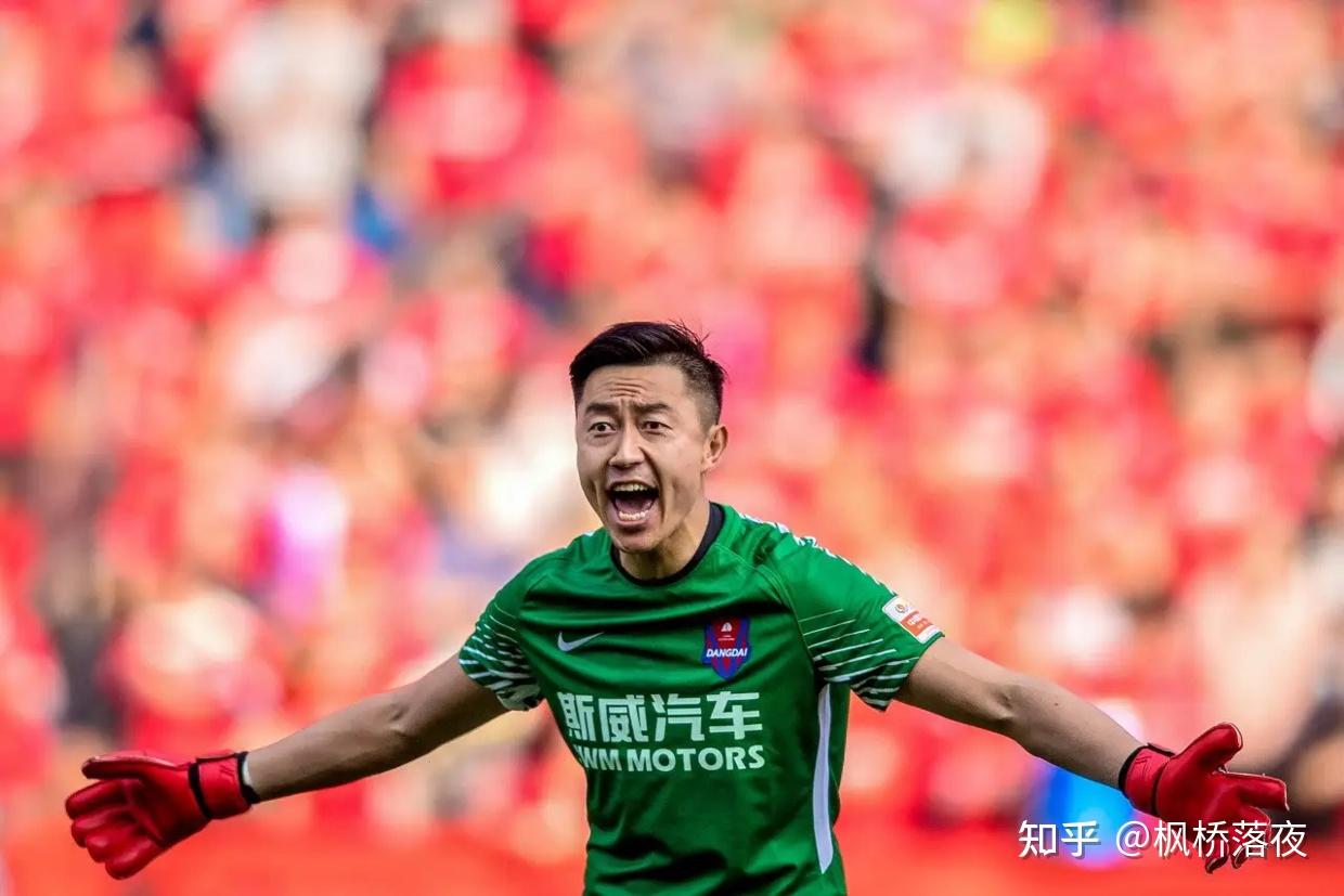 包含新疆广汇内部会议纪要流出——转会期复出首秀，中超使命明确，身体对抗强度拉满的词条