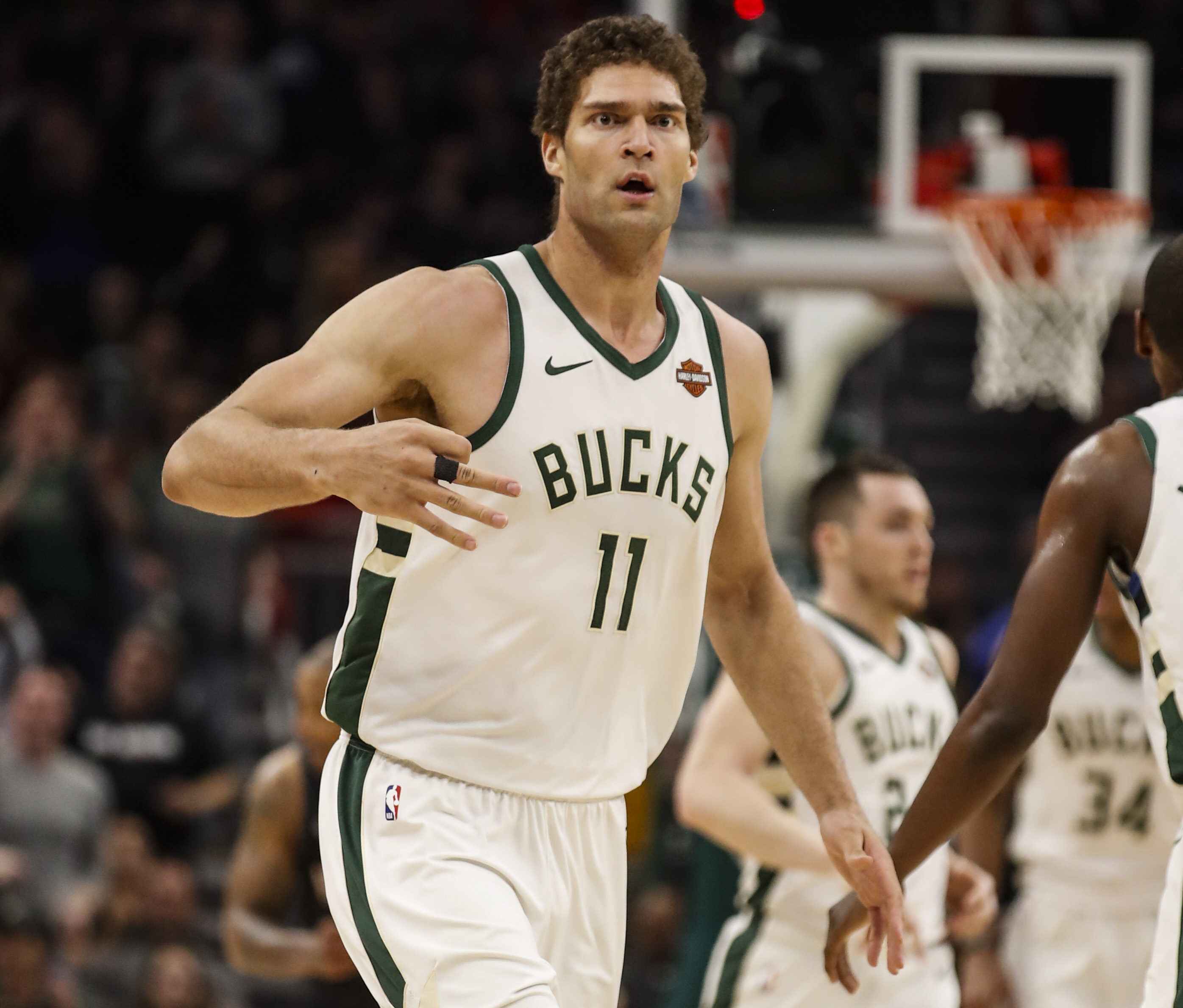 九游礼包-密尔沃基雄鹿迎NBA常规赛关键赛，今晨造点机会，目标明确，临场指挥获称赞的简单介绍