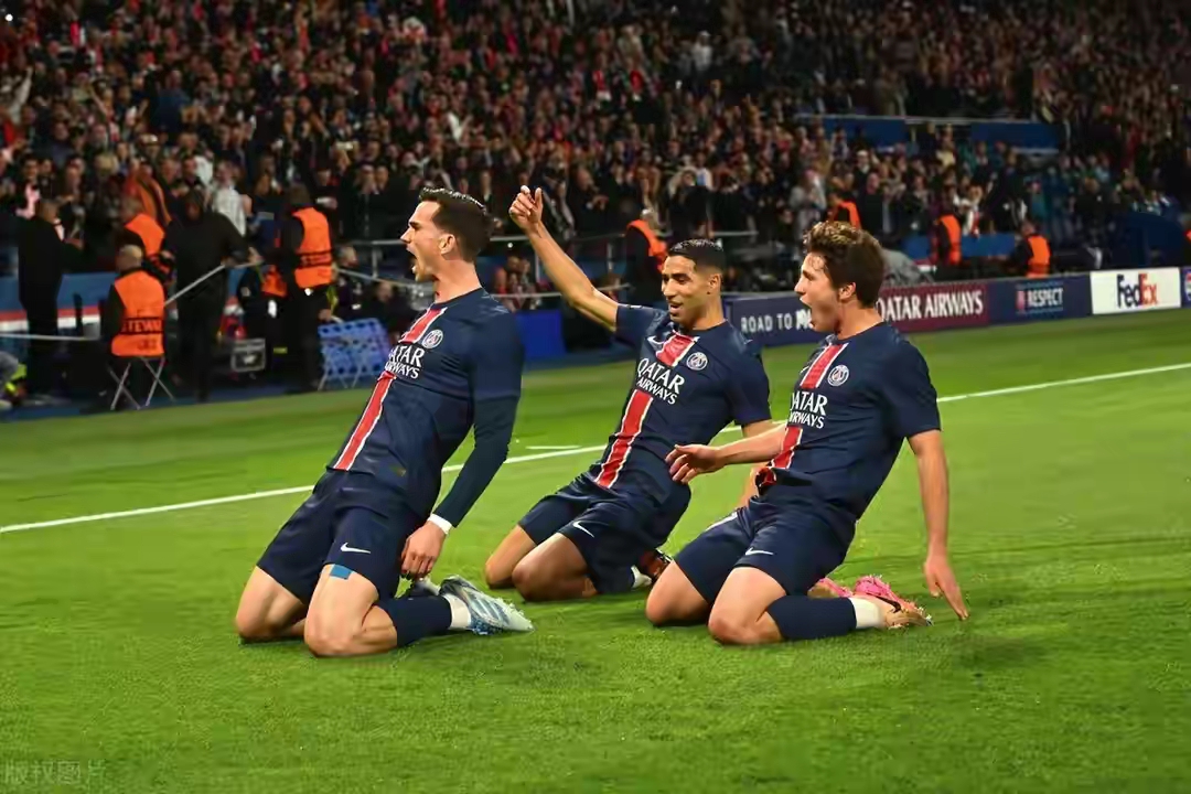 九游游戏中心-赛后巴黎圣日耳曼备战中超，临场应变细节曝光，震撼外界，高层口径保持一致的简单介绍