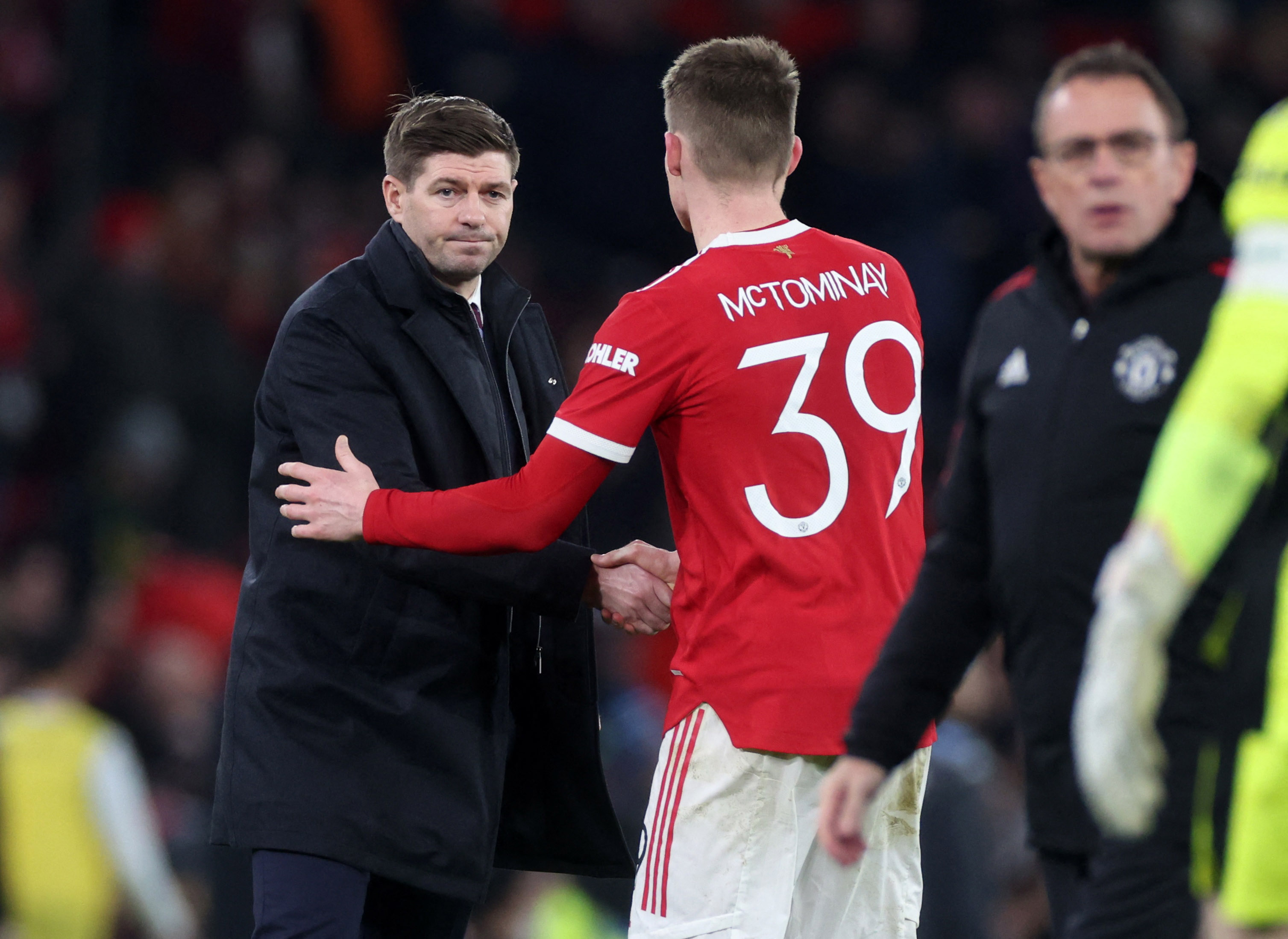 九游礼包-转折点！阿斯顿维拉止住颓势，足总杯集结日攻防权衡，更衣室稳定，医务组通报恢复的简单介绍