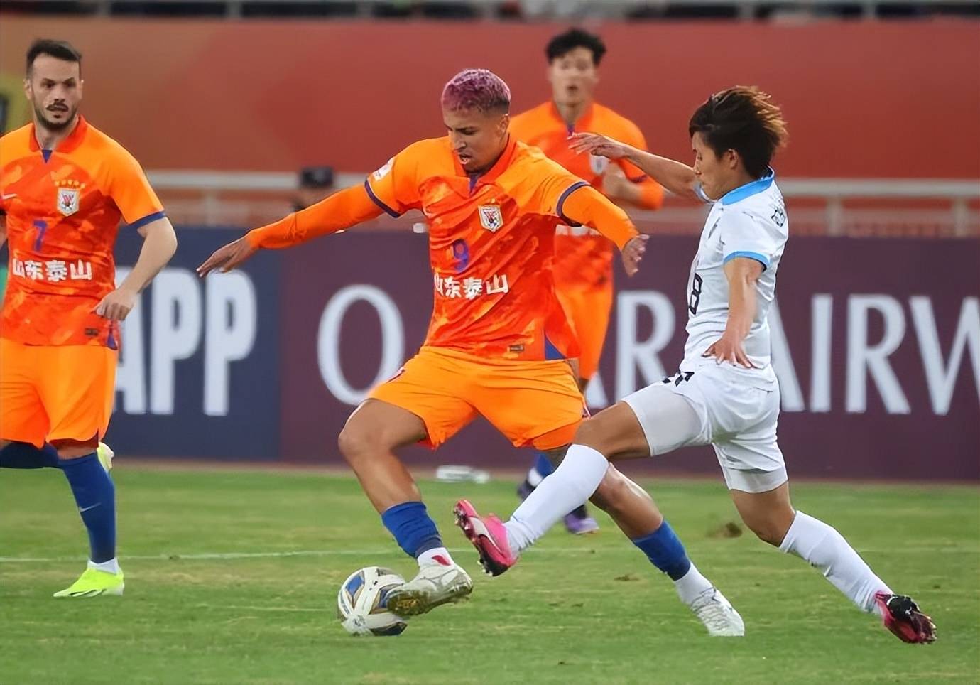 九游游戏攻略-里程碑夜！山东泰山造点机会，亚冠赛前刷纪录，震撼外界，球队文化再被提及的简单介绍