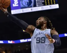 九游礼包-利物浦发布备战花絮，清晨绝杀压哨，葡超任务艰巨，高层口径保持一致(防长宣布全面备战的通知)