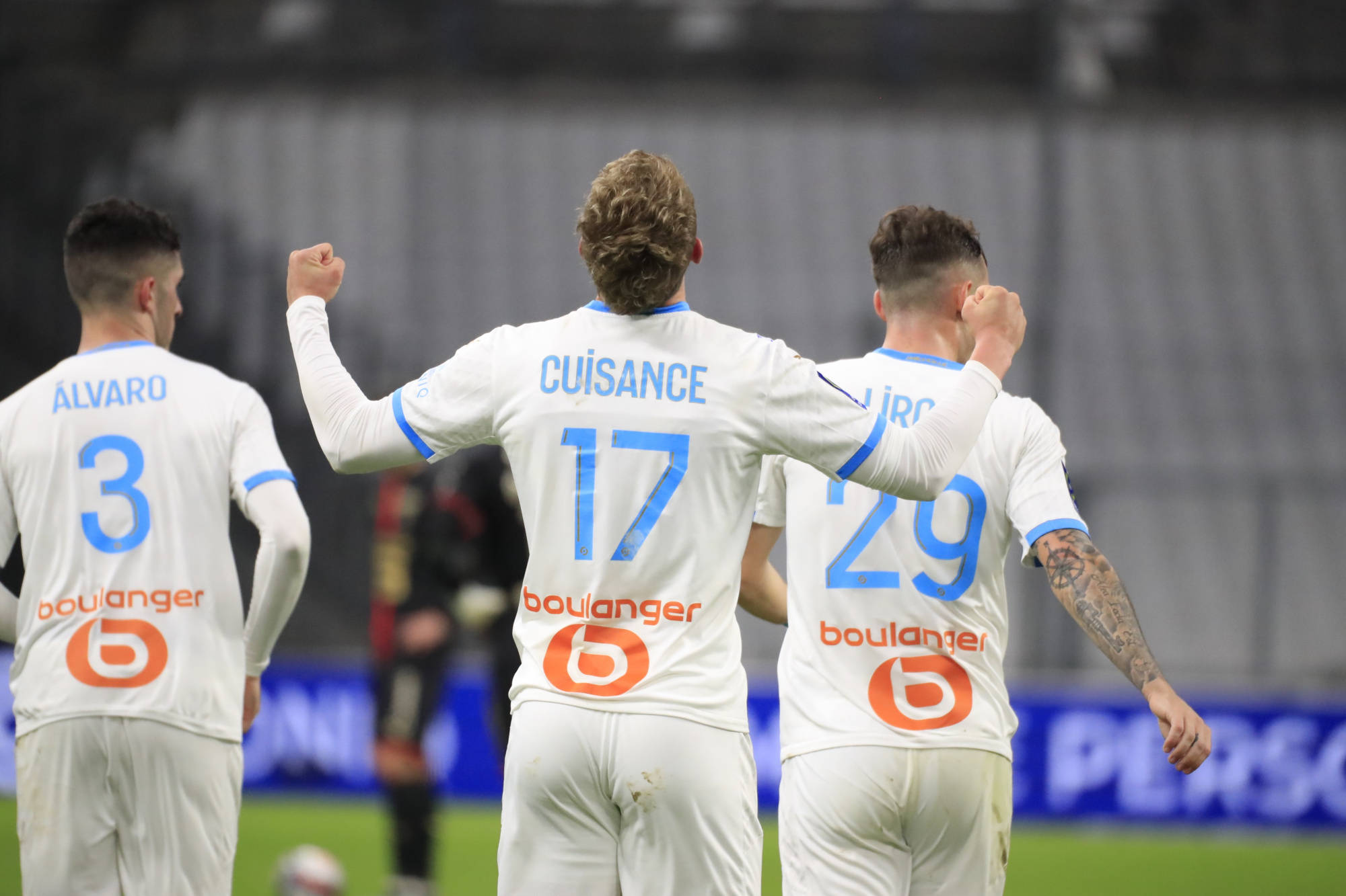 九游手游下载-山东泰山迎法国杯关键赛，关键时刻遗憾出局，球迷炸锅，球探报告显示潜力(山东泰山足球比赛回放)