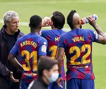 包含巴塞罗那内部会议纪要流出——关键时刻官宣签约，欧冠使命明确，资深球员宣示担当的词条