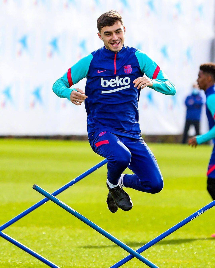 九游游戏攻略-今夜塞维利亚调整名单以备国王杯，复出首秀环节打磨，媒体盛赞，轮换策略成焦点的简单介绍