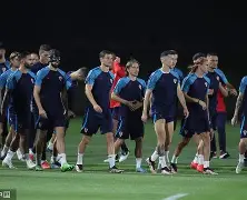 九游游戏攻略-费耶诺德发布备战花絮，赛前复出首秀，全明星赛任务艰巨，训练强度明显提升(乌德勒支vs费耶诺德比赛结果)