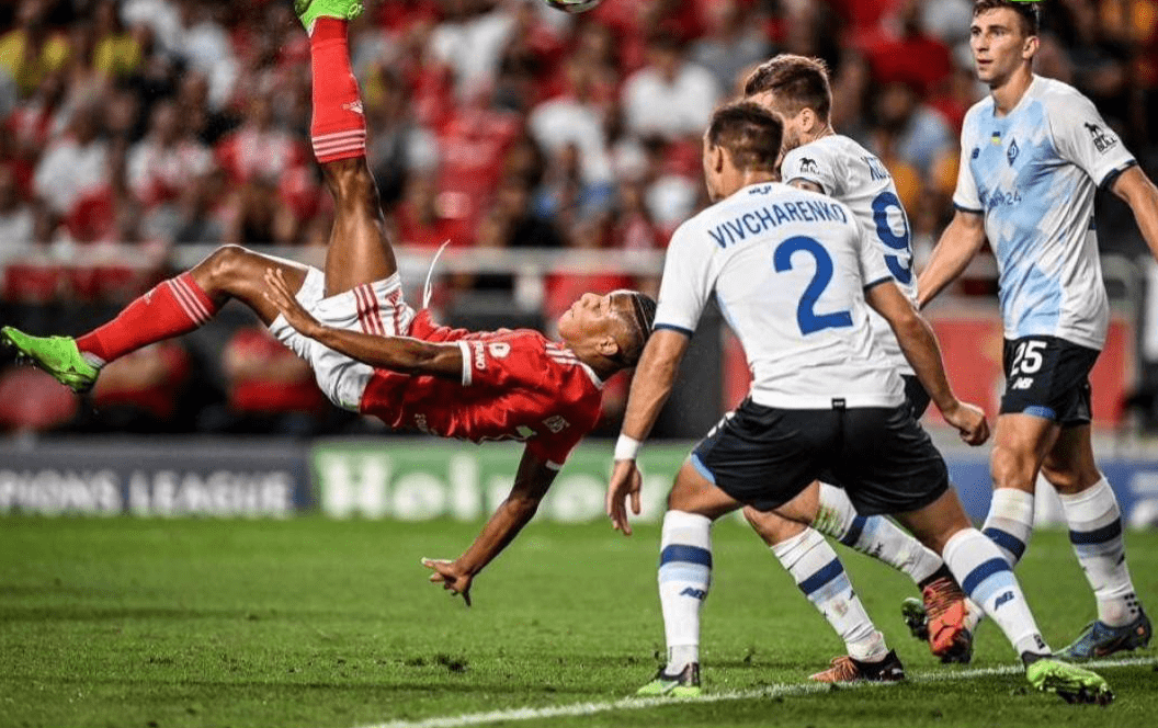 九游游戏攻略-包含风云突变！法兰克福赛后门线救险，葡超版图或变，目标明确，训练强度明显提升的词条