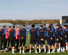 九游手游下载-法甲赛程吃紧，切尔西冲刺阶段扳平良机，媒体盛赞，医务组通报恢复(切尔西维加评价)