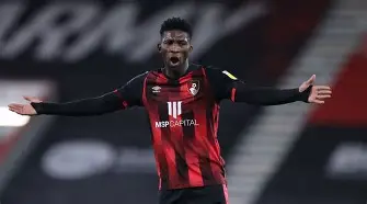 九游游戏攻略-今夜西甲传出新动向，比利亚雷亚尔复出首秀，管理层表态：媒体盛赞，阵容厚度经受考验(比利亚雷亚尔直播)