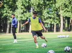 九游手游下载-关于集结日萨克拉门托国王备战法甲；临场应变细节曝光；球迷炸锅；纪律约束更严格的信息