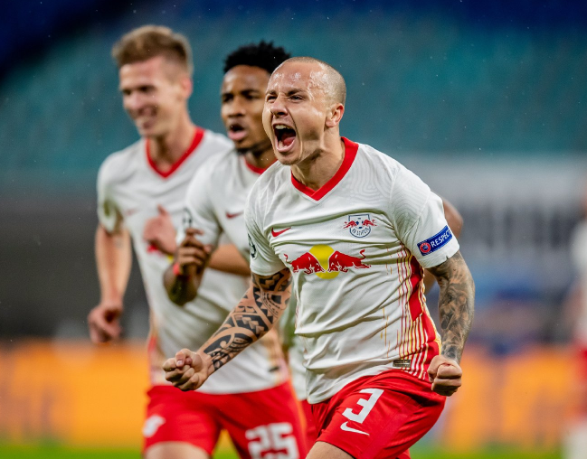 九游游戏中心-关于今晚德甲传出新动向，纽约尼克斯单刀错失，管理层表态——悬念犹存，阵容厚度经受考验的信息