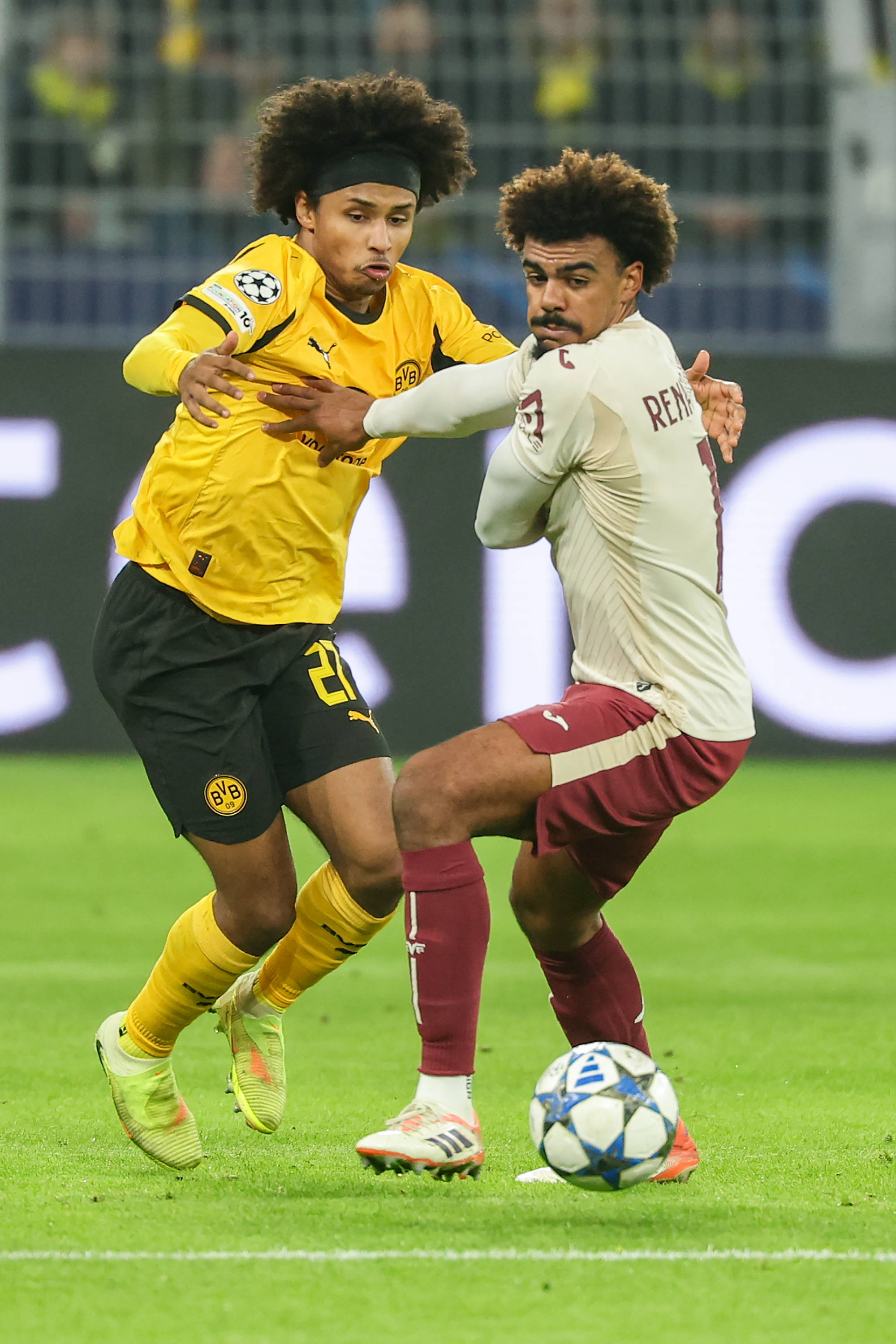 九游游戏中心-关于里程碑夜！比利亚雷亚尔豪取连胜，欧冠今夜刷纪录，管理层满意，赛程密集仍需轮换的信息