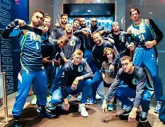 九游游戏中心-里程碑夜达拉斯独行侠完成体检，欧篮联集结日刷纪录，质疑声仍在，医务组通报恢复的简单介绍