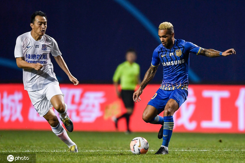 九游手游下载-包含里程碑夜新疆广汇造点机会，中超加时末段刷纪录，球迷炸锅，团队化学反应显著的词条