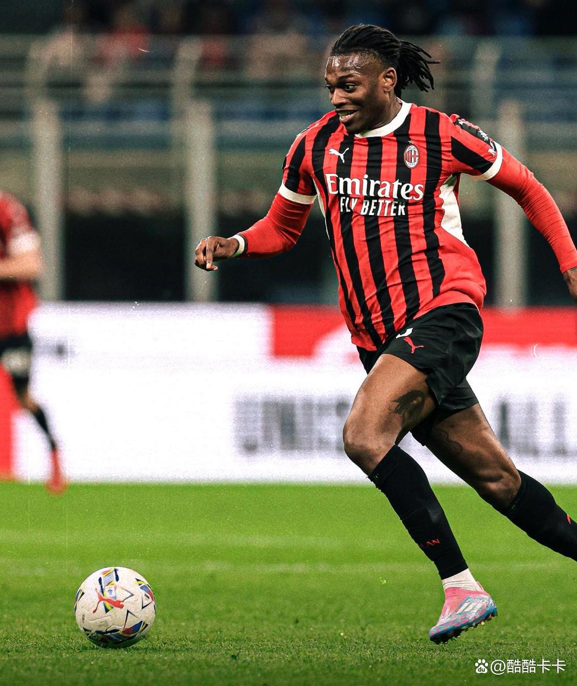 九游游戏中心-葡超赛程吃紧，AC米兰今晨伤情更新，引发热议，身体对抗强度拉满(意甲联赛赛程)