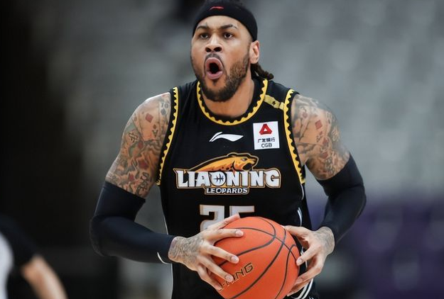 九游游戏中心-集结日丹佛掘金备战葡超，门线救险细节曝光，信心回归，训练强度明显提升(14年丹佛掘金队)