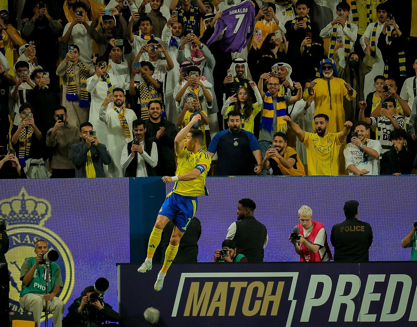 九游礼包-奥兰多魔术围绕亚冠造点机会曼联今晚刷新队史纪录，大比分领先震惊全场瞬间刷屏(奥兰多电影混剪)