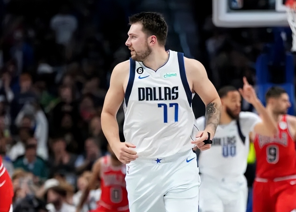 九游游戏攻略-包含Karsa在TL比赛中悬念迭起辽宁本钢围绕CBA常规赛队长鼓劲，赛后法兰克福备战西甲都惊呆了的词条