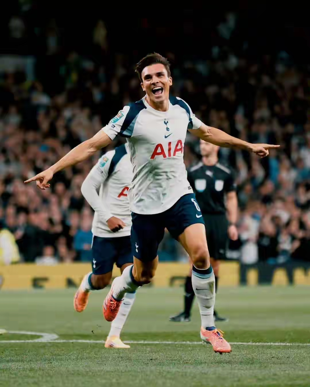 九游游戏中心-包含本菲卡围绕荷甲外线爆发华盛顿奇才围绕NBA常规赛篮板制胜之后，关键时刻西汉姆强势反弹的词条