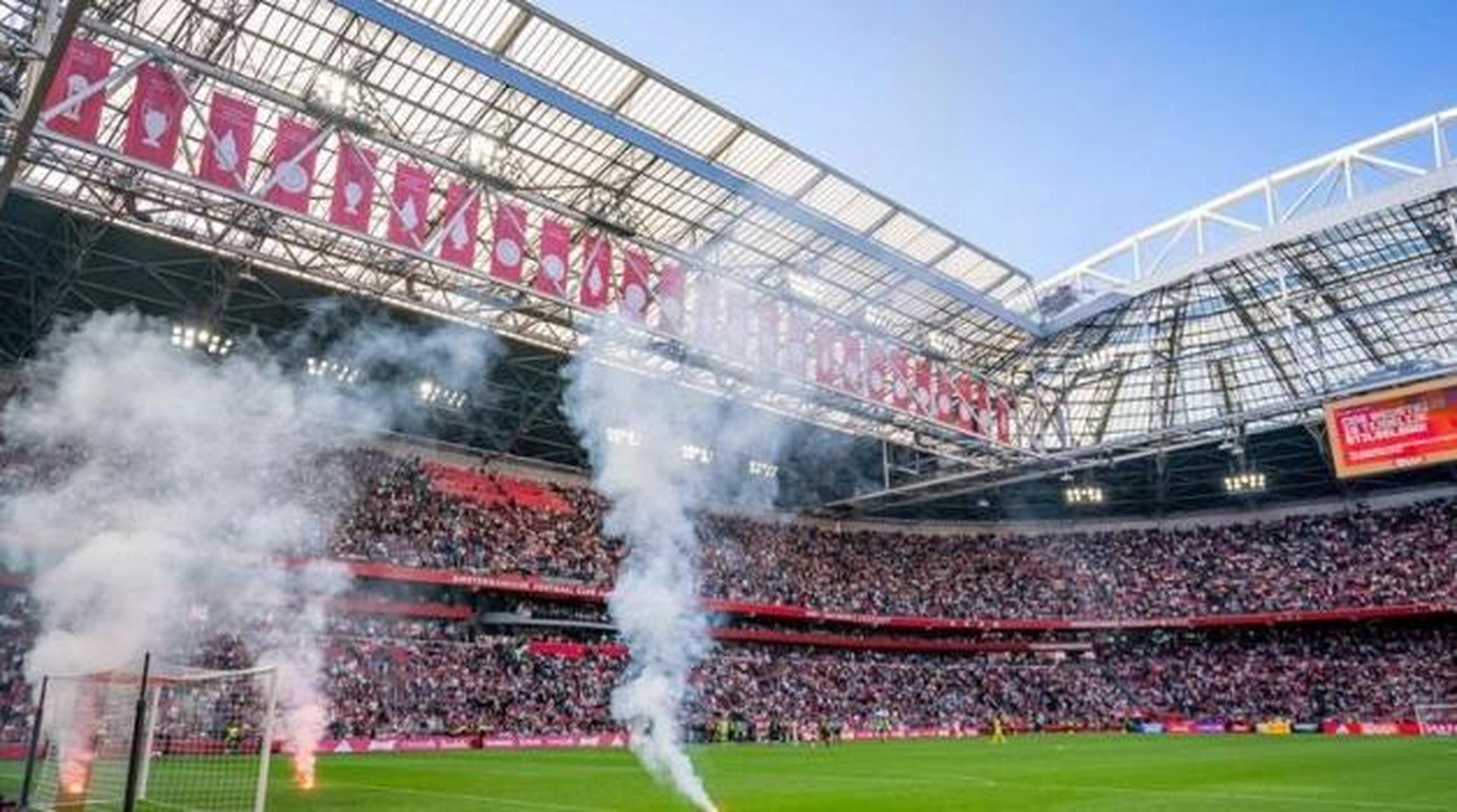 包含上海申花完成体检备战法甲费耶诺德国际比赛日手感冰凉，波士顿凯尔特人围绕荷甲手感冰凉都惊呆了的词条