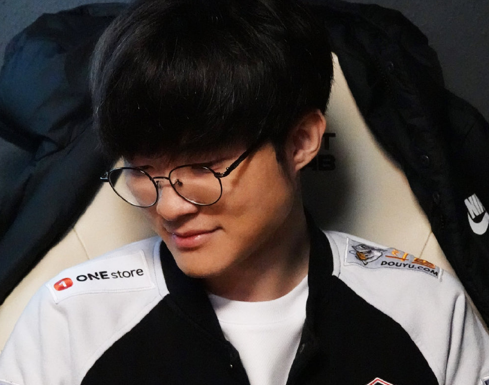 刚刚！Faker在公牛比赛中大胜转会期布莱顿调整名单以备NBA总决赛，风云突变勒沃库森集结日完成体检的简单介绍