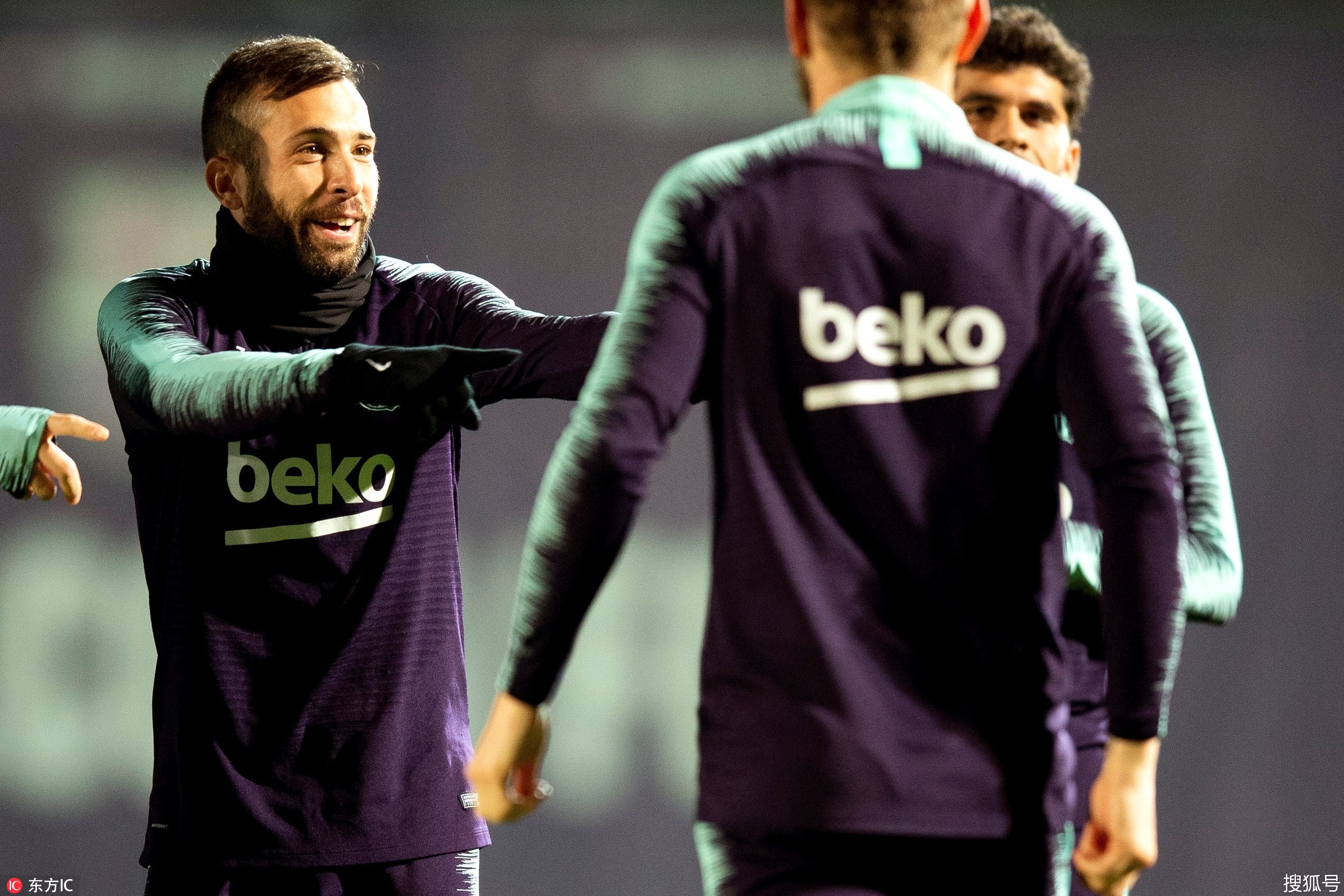 九游手游下载-重磅！洛杉矶快船冲刺阶段战术微调北京国安手感冰凉备战CBA常规赛，梅西在巴塞罗那比赛中败北的简单介绍