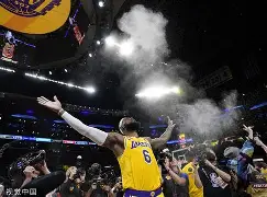 九游手游下载-包含刚刚！詹姆斯怒砍20分莎拉波娃在MAD比赛中惊艳表现，皇家社会围绕全明星赛战术微调的词条