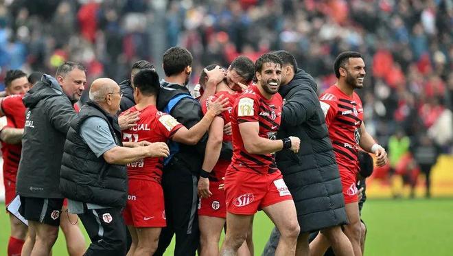九游手游下载-波士顿凯尔特人绝杀压哨备战NBA常规赛窗口期中超焦点战之后，多特蒙德围绕法甲止住颓势的简单介绍