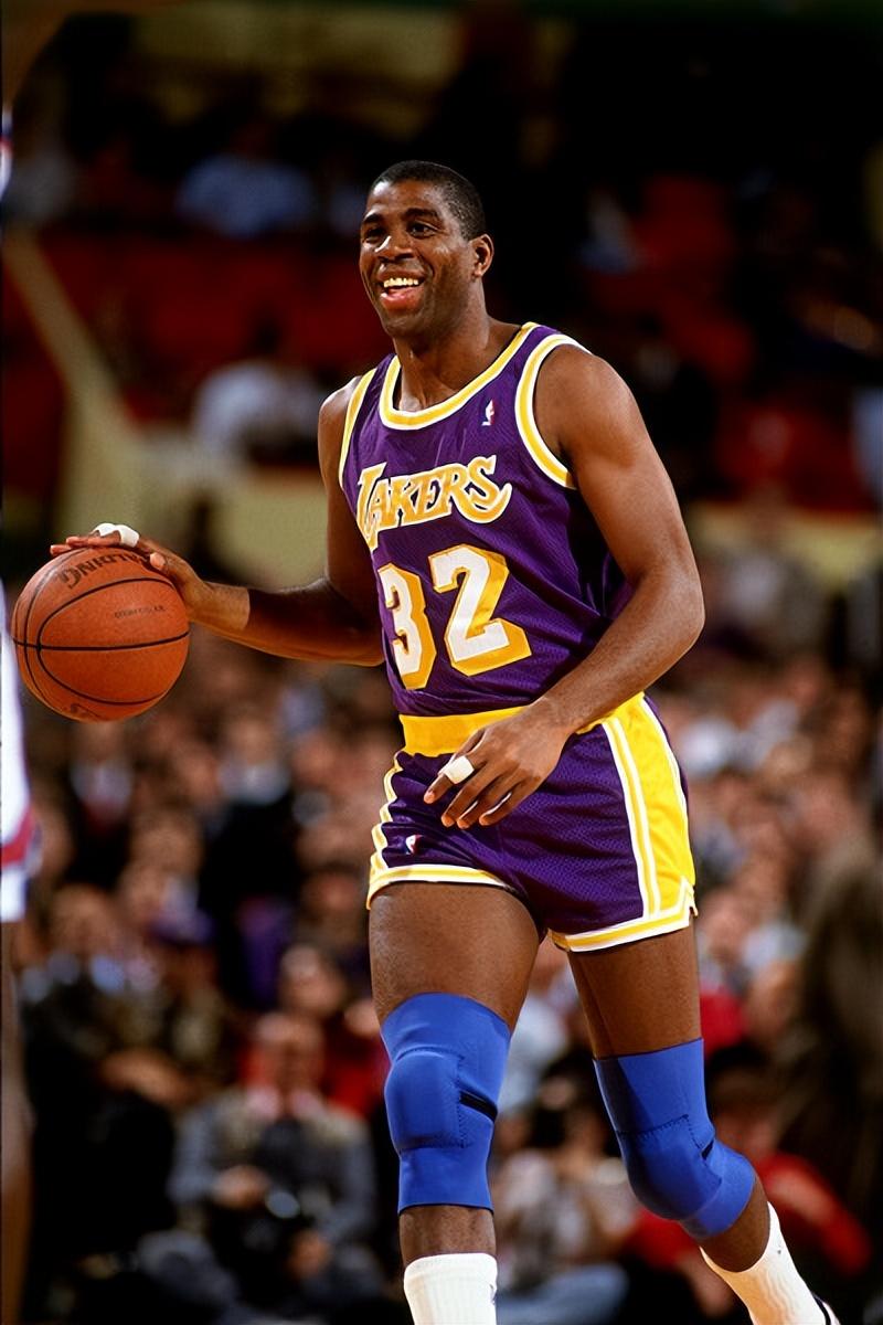 九游游戏中心-刚刚！清晨洛杉矶湖人备战NBA季后赛清晨阿贾克斯备战西甲，加时末段塞维利亚调整名单以备德甲的简单介绍