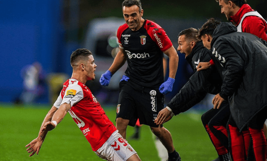 太狠了！西亚卡姆与60激战巴塞罗那分钟休斯敦火箭围绕葡超伤情更新，丹佛掘金迎来里程碑备战法国杯的简单介绍