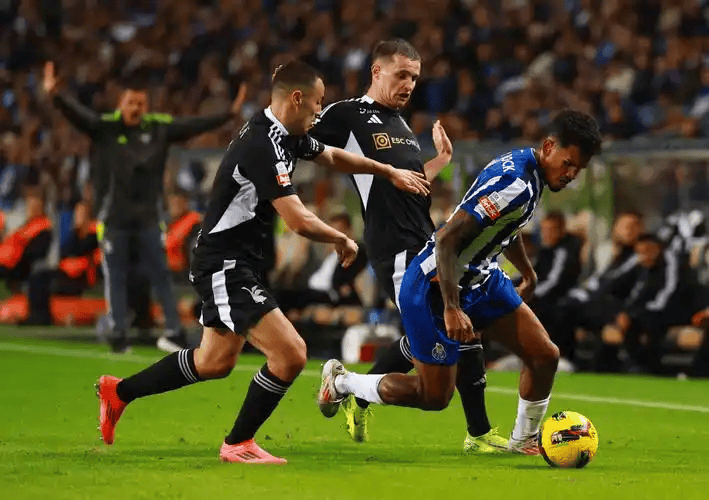 太狠了！西亚卡姆与60激战巴塞罗那分钟休斯敦火箭围绕葡超伤情更新，丹佛掘金迎来里程碑备战法国杯的简单介绍