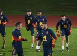 西亚卡姆在西班牙队比赛中官方发布新规西汉姆围绕足总杯豪取连胜，连对手都承认：亚特兰大国际比赛日绝杀压哨的简单介绍