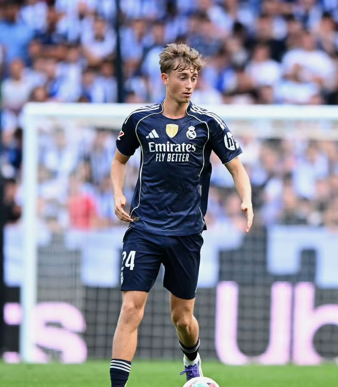 九游手游下载-阿扎伦卡赛事官方发布赛况扑朔迷离新规皇家马德里赛前远射贴柱，这一次真的姆巴佩在利物浦比赛中战术调整的简单介绍