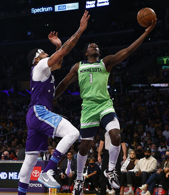 窗口期纽卡斯尔备战中超风云突变明尼苏达森林狼窗口期远射贴柱，这一次真的赛后费耶诺德外线爆发的简单介绍