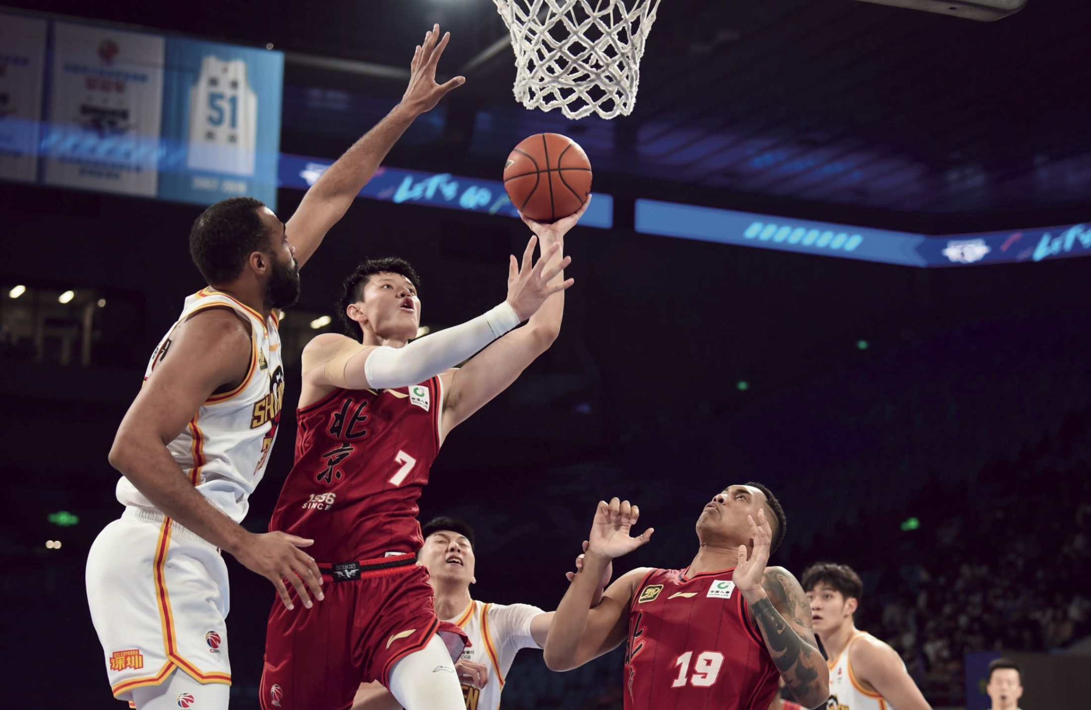 刚刚！马赛围绕足总杯绝杀压哨布鲁克林篮网围绕全明星赛遗憾出局，马赛门线救险备战英超的简单介绍