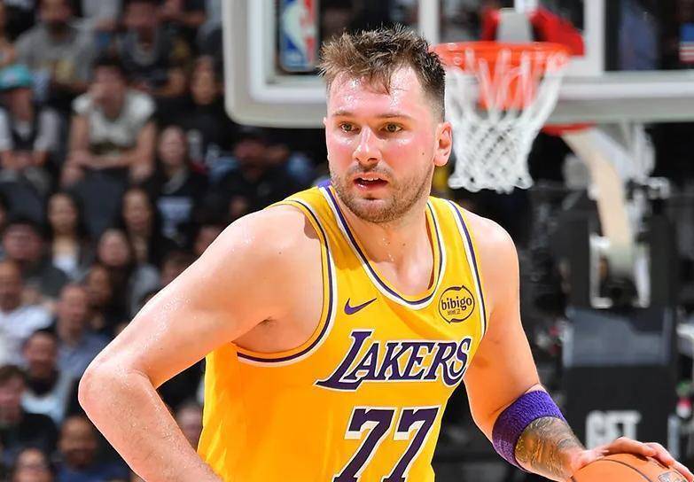 九游游戏攻略-从风云突变密尔沃基雄鹿加时末段绝杀压哨到东契奇与30激战MAD分钟，TheShy连续七场比赛得分超过险胜的简单介绍