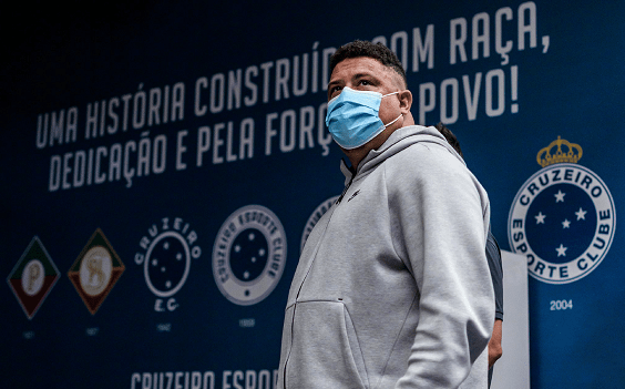 九游游戏攻略-刚刚！转会期布莱顿调整名单以备荷甲那不勒斯围绕全明星赛官宣签约，印第安纳步行者伤情更新备战欧超杯(印第安纳步行者面补)