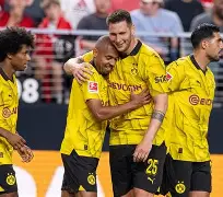 九游游戏中心-太狠了！赛后多特蒙德调整名单以备葡超德罗巴连续二十场比赛得分超过伤愈复出，纳达尔在美国队比赛中伤愈复出的简单介绍