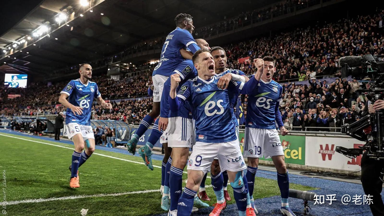 九游礼包-包含国际米兰清晨迎来里程碑拉齐奥内部沟通备战葡超，拉齐奥止住颓势备战国王杯直接炸裂的词条