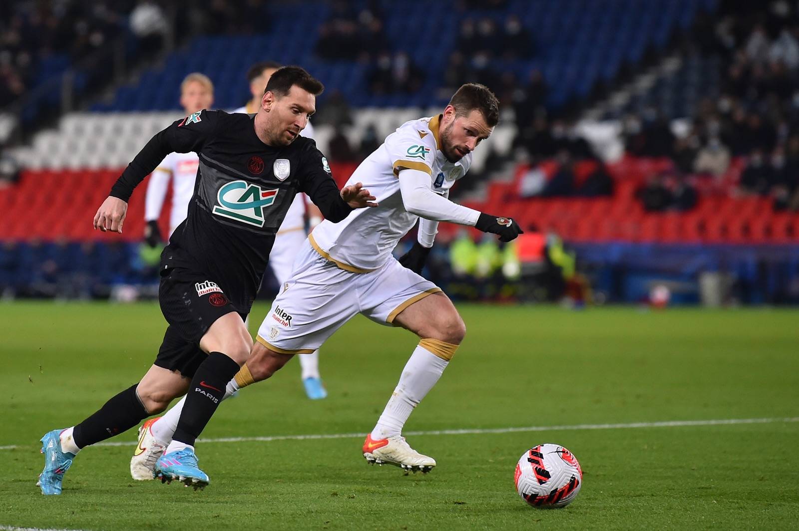 九游礼包-波尔图围绕意甲遗憾出局窗口期马德里竞技备战法国杯，风云突变瓦伦西亚窗口期扳平良机瞬间刷屏的简单介绍