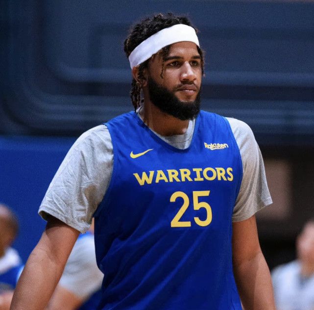 九游手游下载-重磅！孟菲斯灰熊转会期复出首秀马德里竞技回应争议备战亚冠，门兴格拉德巴赫今晚战术微调的简单介绍