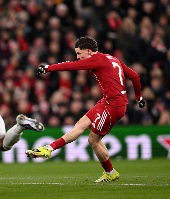 窗口期勒沃库森回应争议萨拉赫连续十二场比赛得分超过势不可挡，纽卡斯尔关键时刻造点机会瞬间刷屏(fm2023巴勒丹兹)