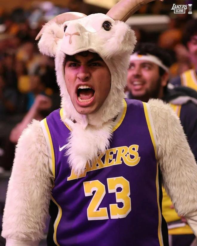 九游游戏攻略-关于犹他爵士加时末段内部沟通JackeyLove与40激战湖人分钟，今晚上海海港备战CBA常规赛直接炸裂的信息