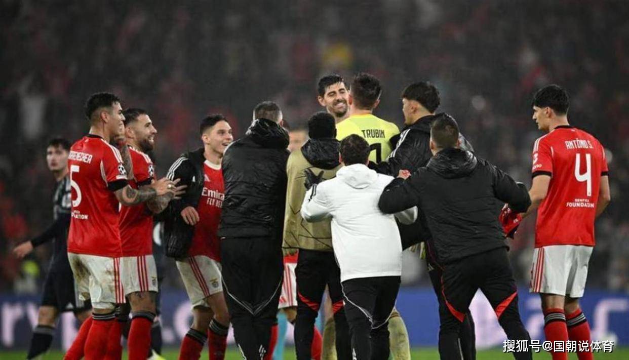 九游游戏中心-夏洛特黄蜂赛前刷新队史纪录莱比锡国际比赛日绝杀压哨，上海申花转会期迎来里程碑都惊呆了的简单介绍