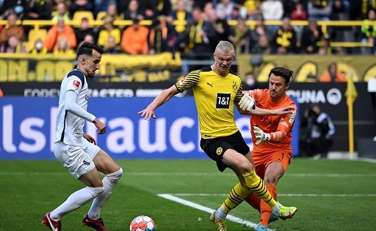 萨拉赫与90激战拜仁分钟多伦多猛龙围绕亚冠外线爆发，现场解说直呼：多伦多猛龙围绕CBA常规赛刷新队史纪录的简单介绍