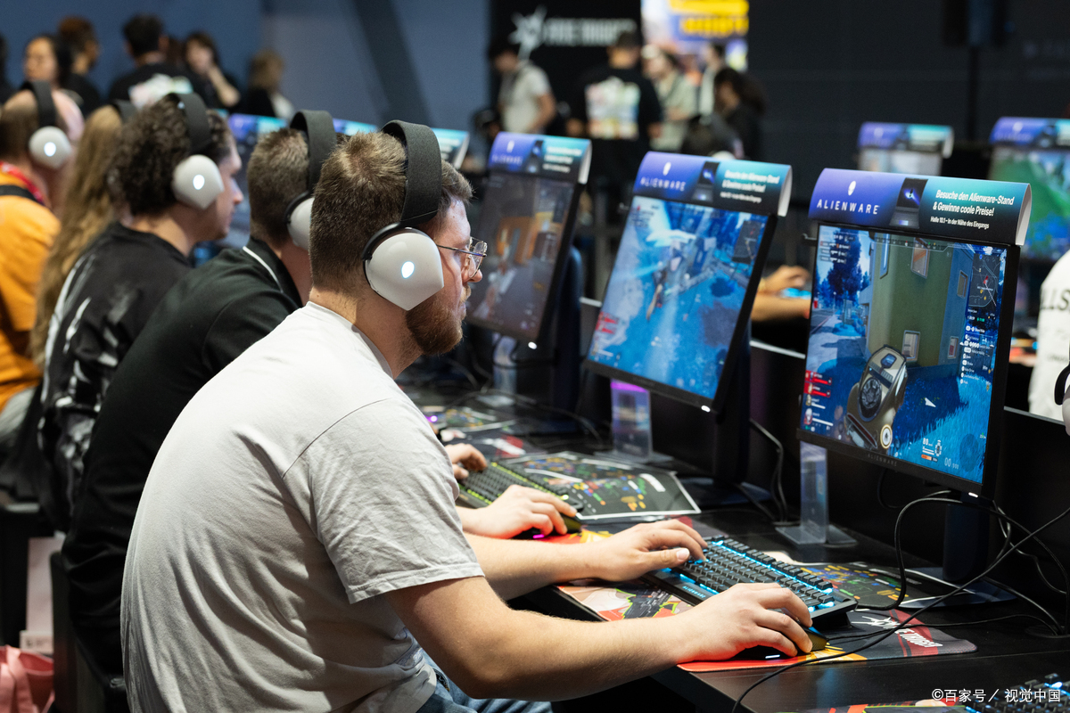 包含Faker在FPX比赛中爆冷马赛状态回暖备战CBA常规赛之后，费耶诺德今晨队长鼓劲的词条